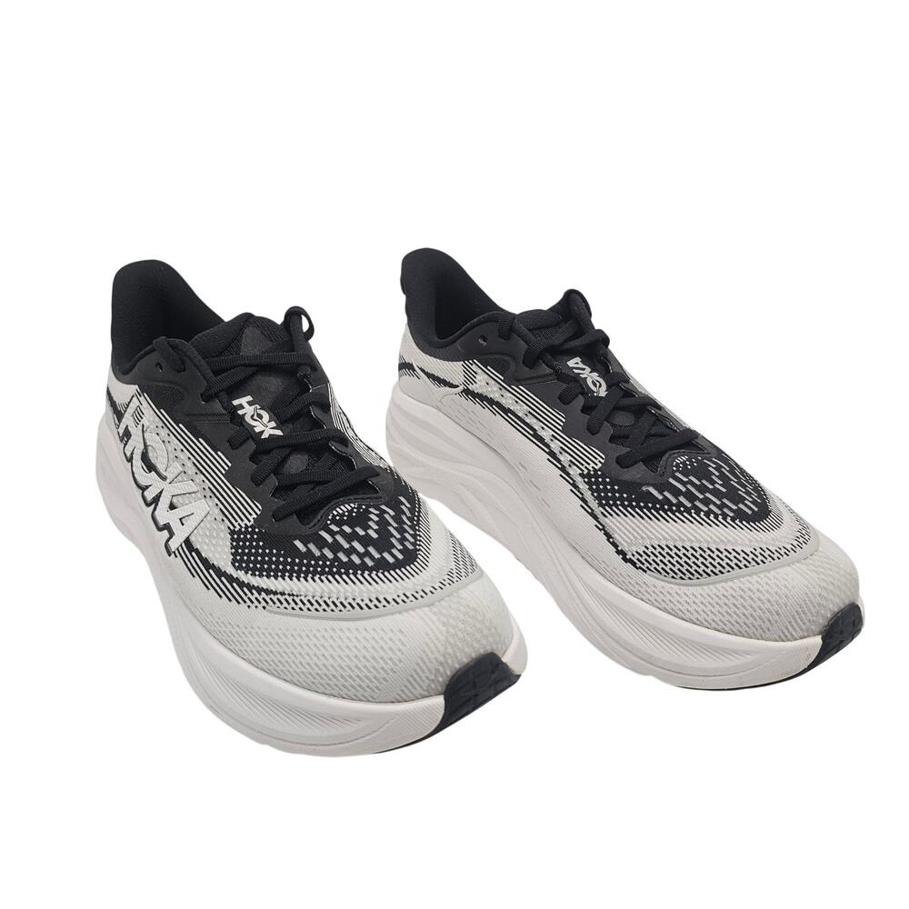 Hoka Women's Skyflow Wide Black and White Size 11D